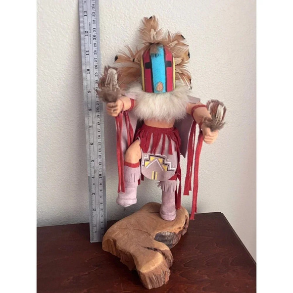 Kachina Doll Feathers Cheif E.G. Signed One Foot Up No Face Native Tribe - Picture 3 of 6